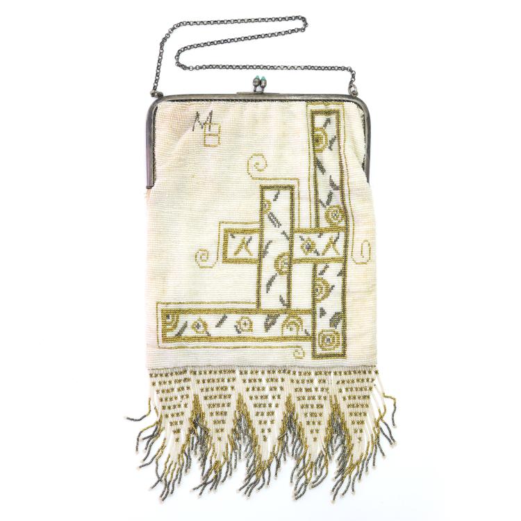 Hauptbild zu Objekt, Art D&eacute;co B&uuml;geltasche mit geometrischen Formen und Monogramm 'MB', um 1920, 157F 1338