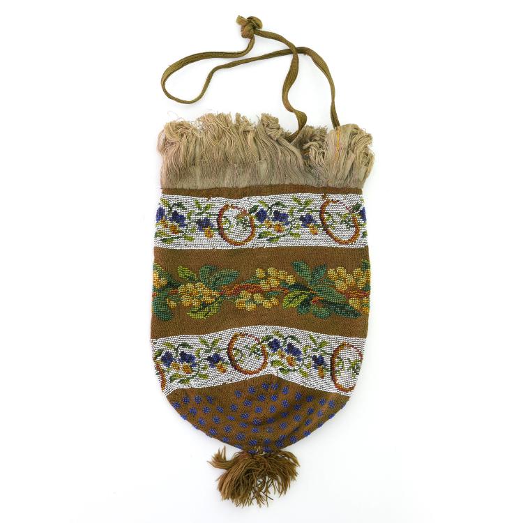 Hauptbild zu Objekt, Pouch with floral borders, c. 1830, 157F 1138