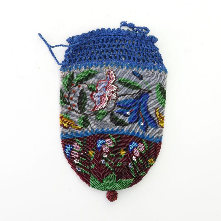 Hauptbild zu Objekt, Pouch with stylized flowers, 2nd half of the 19th century, 159D 784