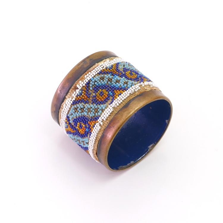 Hauptbild zu Objekt, Napkin ring with Vitruvian scroll, 19th century, 159D 990