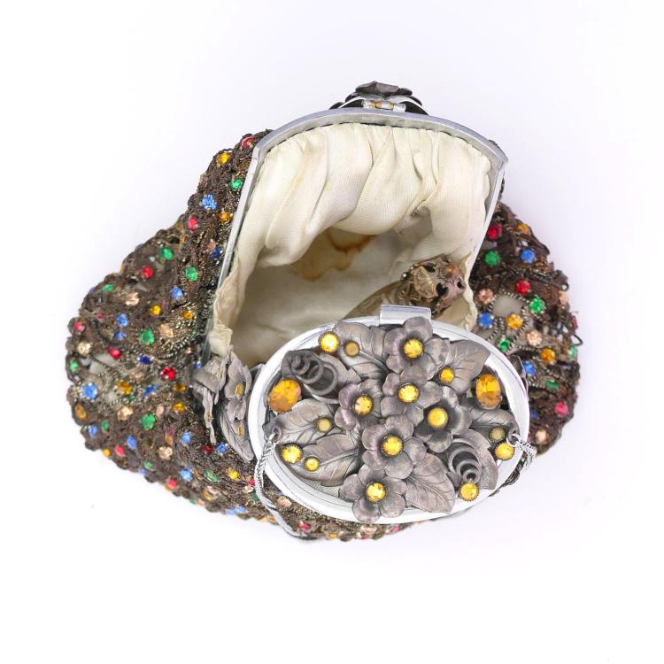 Bild 1 zu Objekt, Abendt&auml;schchen mit Schmucksteinen, um 1920, 157F 1350