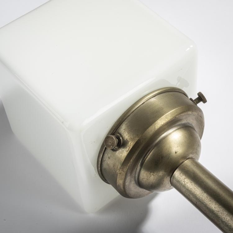 Bild 4 zu Objekt, Table light, c. 1930, Walter Georg Kostka (attributed), Atrax Leuchten, Berlin (zugeschrieben), 155B 293