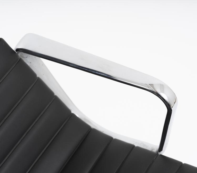 Bild 4 zu Objekt, 'Aluminum Group' desk chair, 1958, Charles Eames,Ray Eames, Vitra, Weil am Rhein, 155B 476