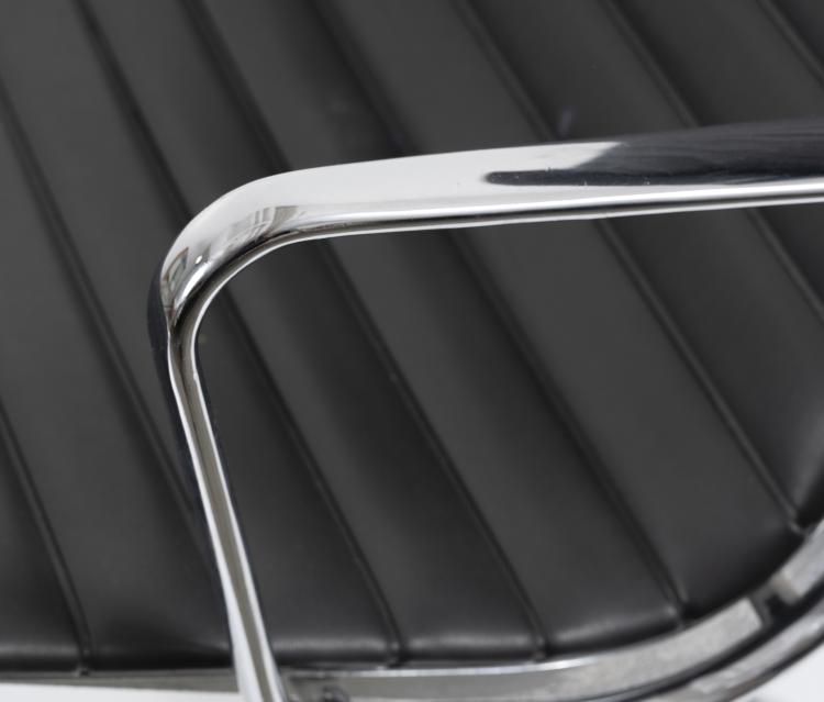 Bild 12 zu Objekt, 'Aluminum Group' desk chair, 1958, Charles Eames,Ray Eames, Vitra, Weil am Rhein, 155B 476