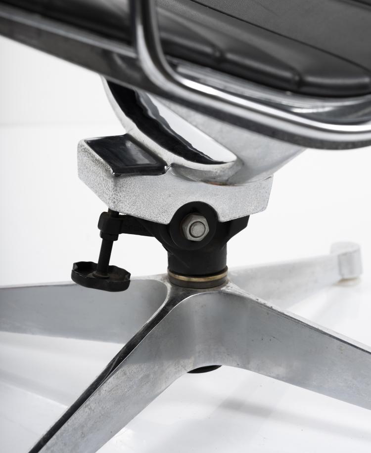 Bild 14 zu Objekt, 'Aluminum Group' desk chair, 1958, Charles Eames,Ray Eames, Vitra, Weil am Rhein, 155B 476