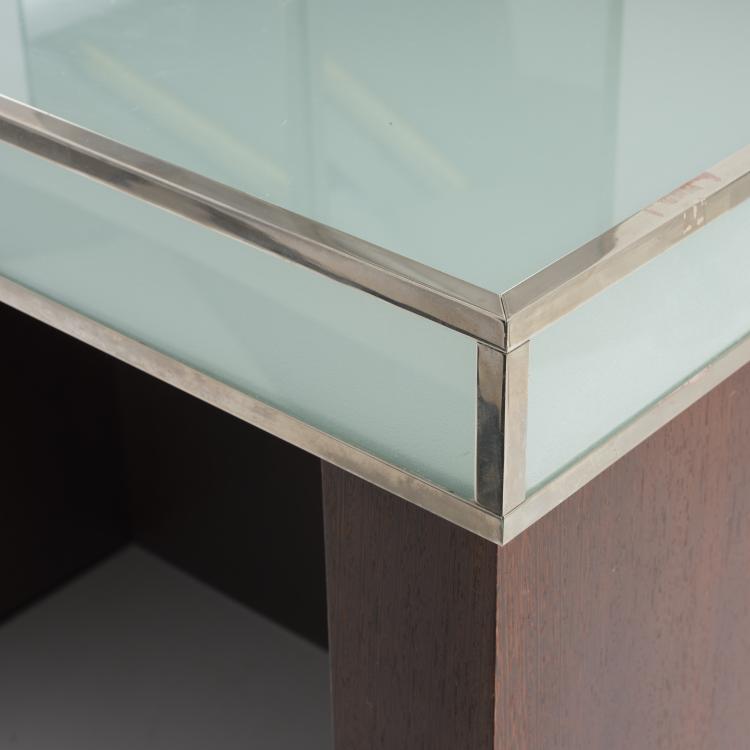 Bild 4 zu Objekt, Schreibtisch / Schminktisch mit Aufsatzspiegel, um 1989, Andr&eacute;e Putman, &Eacute;cart International, Paris, 155B 486