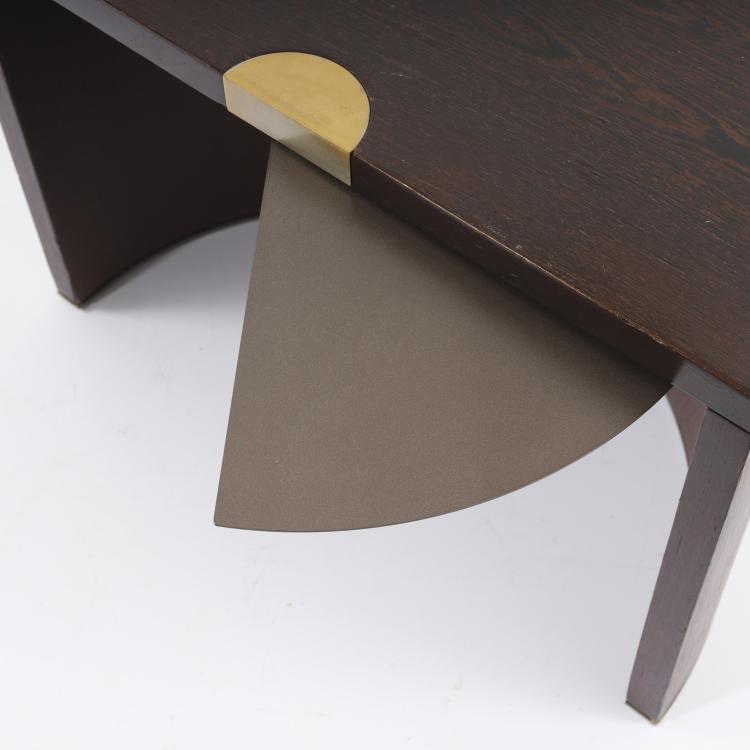 Bild 4 zu Objekt, Beistelltisch, 1989, Andr&eacute;e Putman, &Eacute;cart International, Paris, 155B 485