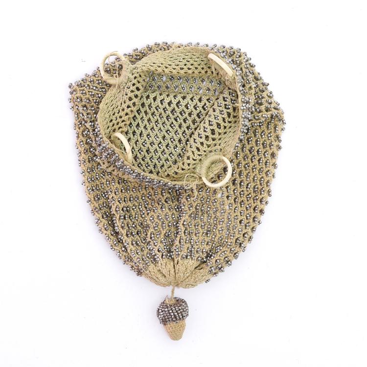 Bild 1 zu Objekt, Pouch with steel beads, 2nd half of the 19th century, 159D 752