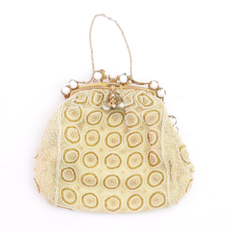 Hauptbild zu Objekt, Evening bag with circles, c. 1930, 159D 919