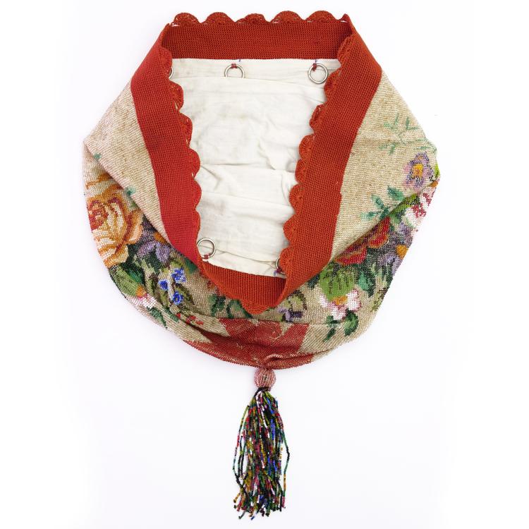 Bild 1 zu Objekt, Large pouch with flowers, 2nd half of the 19th century, 159D 791