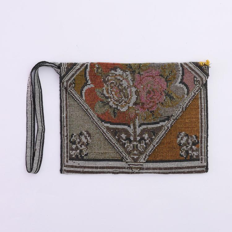 Hauptbild zu Objekt, Stahlperlen-&Uuml;berschlagt&auml;schchen mit floralem Motiv, um 1920, 157F 1366