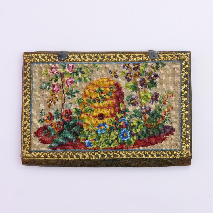 Bild 1 zu Objekt, Brieftasche mit Haus und Bienenstock, 19. Jh., 157F 1405