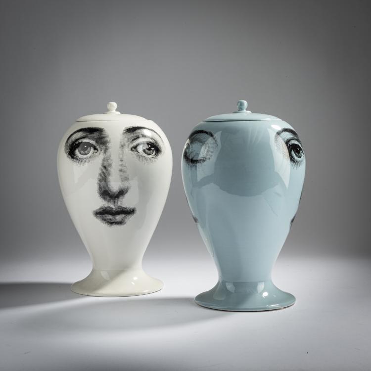 Bild 1 zu Objekt, Zwei Deckelvasen 'Buonanotte', 2000er Jahre, Barnaba Fornasetti,Piero Fornasetti, Bitossi, Montelupo, 155A 226