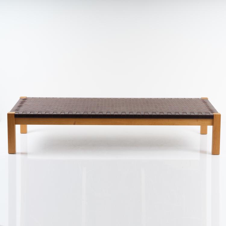 Bild 1 zu Objekt, 'FK01 Theban' day bed, 1925, Ferdinand Kramer, e15, Frankfurt am Main, 155B 256