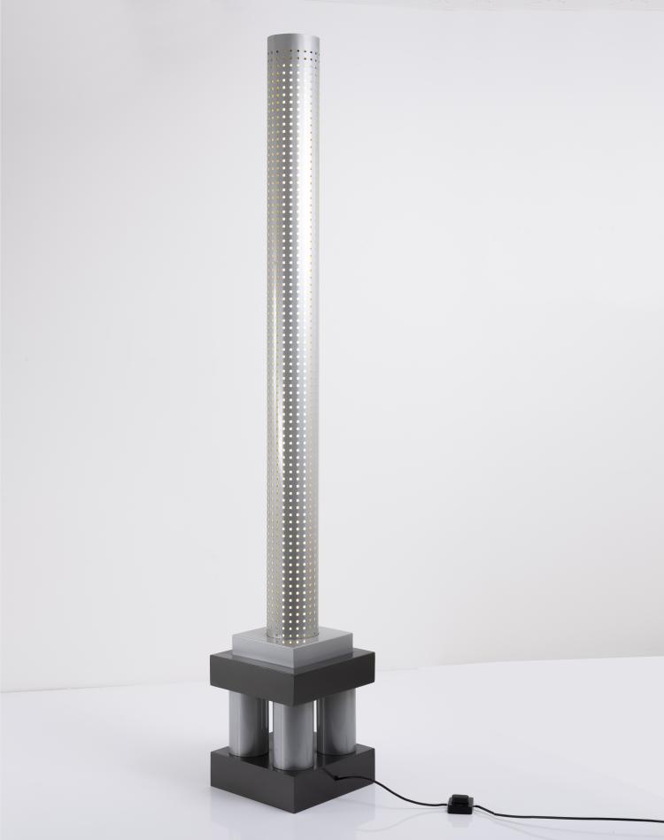 Bild 1 zu Objekt, Stehleuchte 'Chicago Tribune', 1985, Matteo Thun, Bieffeplast, Padua, 155A 232