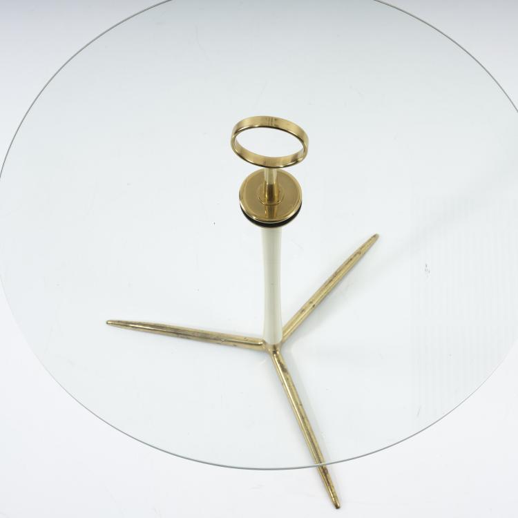 Bild 4 zu Objekt, Beistelltisch, um 1955, Vereinigte Werkst&auml;tten, M&uuml;nchen, 155B 453