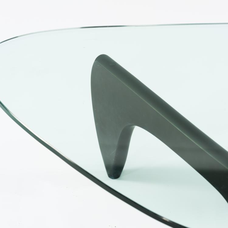 Bild 5 zu Objekt, 'IN 50' coffee table, 1944, Isamu Noguchi, Miller, Herman, Zeeland oder Vitra Design, Weil am Rhein, 155B 329