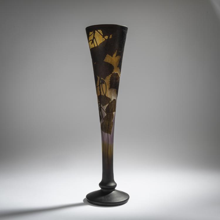 Bild 2 zu Objekt, 'Tilleul' vase, c. 1910, Antonin Daum, Daum Fr&egrave;res, Nancy, 156B 136