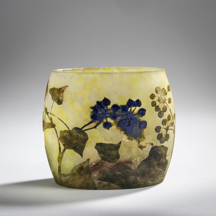 Hauptbild zu Objekt, 'Je meurs o&ugrave; je m'attache' vase, c. 1910, Antonin Daum, Daum Fr&egrave;res, Nancy, 156B 137