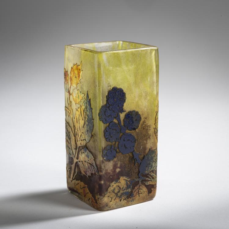 Bild 1 zu Objekt, 'M&ucirc;res en automne' vase, c. 1910, Antonin Daum, Daum Fr&egrave;res, Nancy, 156B 138
