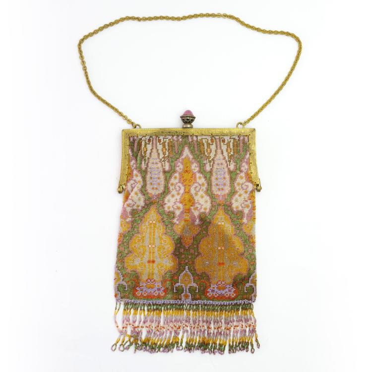 Bild 1 zu Objekt, B&uuml;geltasche mit Teppichmotiv, um 1910, 157F 1300