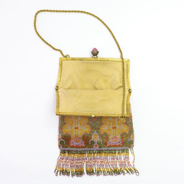 Bild 2 zu Objekt, B&uuml;geltasche mit Teppichmotiv, um 1910, 157F 1300