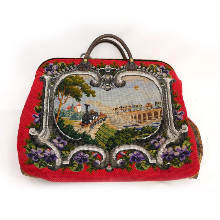 Bild 1 zu Objekt, Reisetasche 'Gute Reise' mit Brieftaube und Eisenbahn in Landschaft, Mitte 19. Jh., 157F 1159