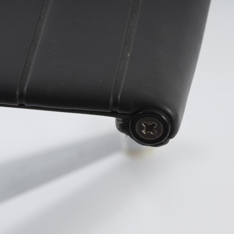 Bild 2 zu Objekt, 'Aluminum Group' stool, 1958, Charles Eames,Ray Eames, Vitra AG, Weil am Rhein, 155B 474