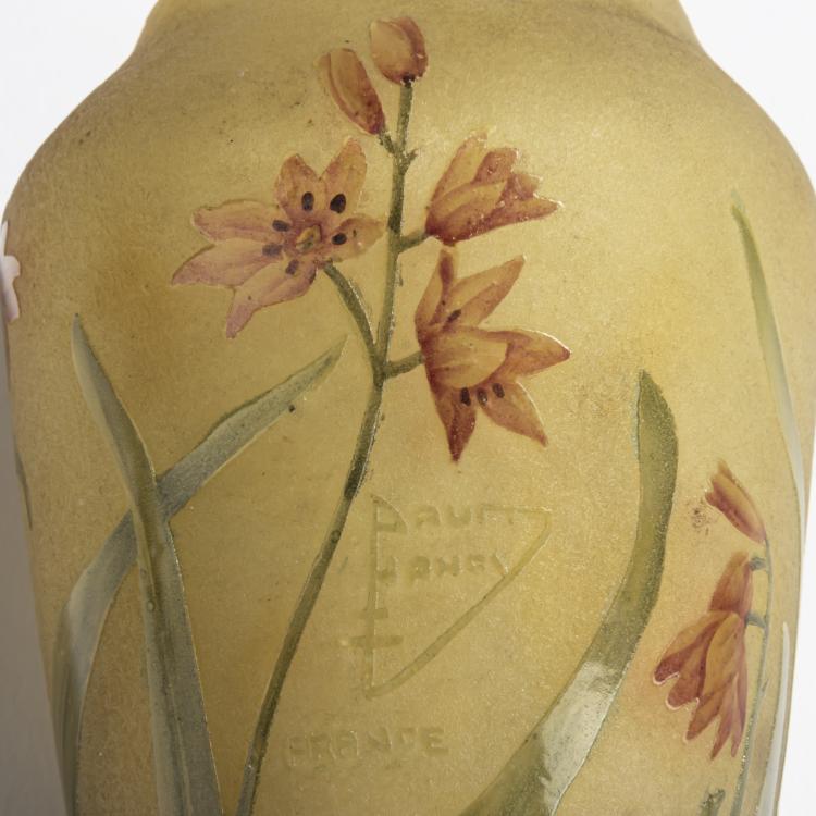 Bild 3 zu Objekt, 'Montbretias' vase, 1905-10, Henri Berg&eacute;,Antonin Daum, Daum Fr&egrave;res, Nancy, 156B 116