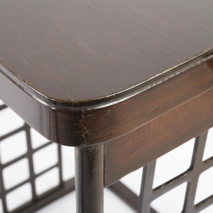 Bild 4 zu Objekt, Four '986' nesting tables, c. 1905, Josef Hoffmann, Kohn, J.&J., Wien (zugeschrieben), 156C 521