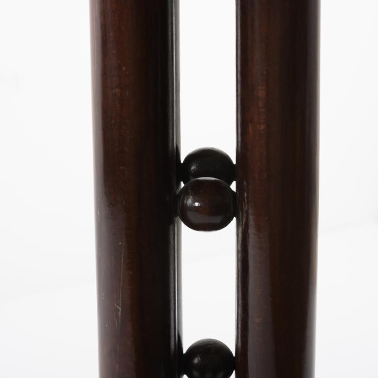 Bild 3 zu Objekt, Kaffeehaustisch '1263', 1908, Josef Hoffmann, Kohn, J.&J., Wien, 156C 520