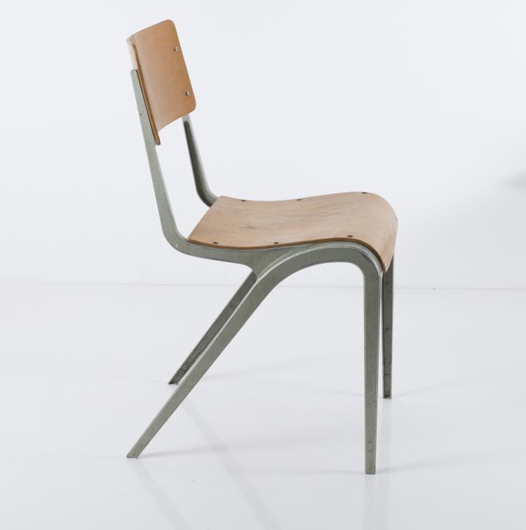 Bild 2 zu Objekt, Four stacking chairs, 1948, James Leonard, ESA Esavian, Grossbritannien, 155B 433