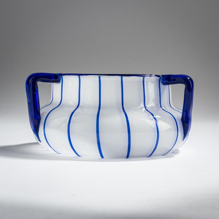 Bild 2 zu Objekt, Henkelvase, um 1914, Michael Powolny (im Stile von), L&ouml;tz Wwe., Klosterm&uuml;hle, 156B 316