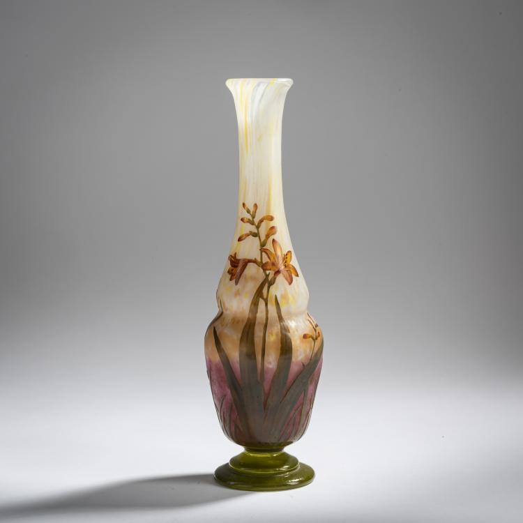 Bild 2 zu Objekt, 'Montbretias' vase, 1905-10, Henri Berg&eacute;,Antonin Daum, Daum Fr&egrave;res, Nancy, 156B 117