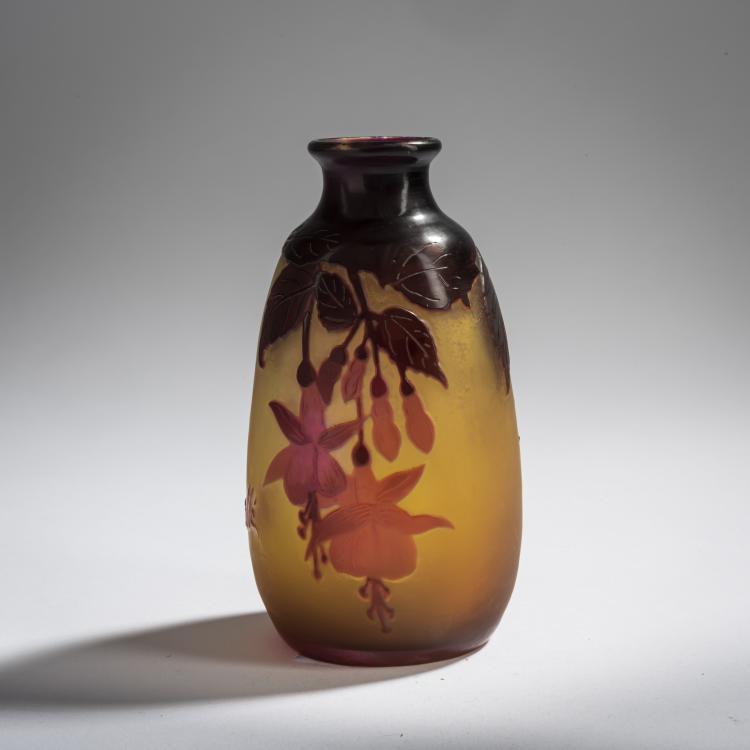 Bild 2 zu Objekt, 'Fuchsias' vase, 1920-36, Emile Gall&eacute;, Gall&eacute;, &Eacute;tablissements, Nancy, 156B 229