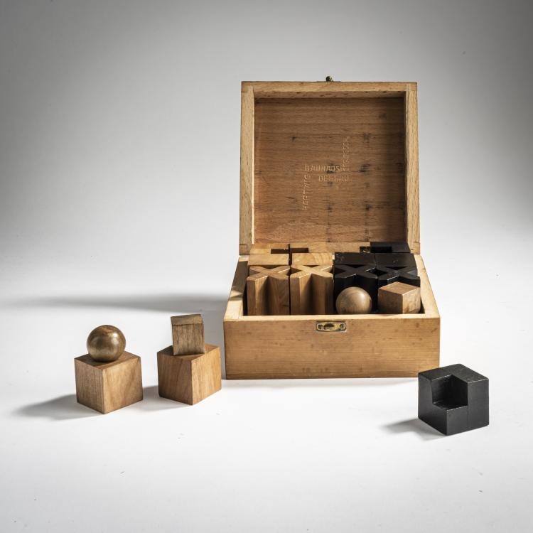 Bild 1 zu Objekt, Bauhaus chess set 'XVI', 1924, Josef Hartwig, Bauhaus Weimar, 157A 13