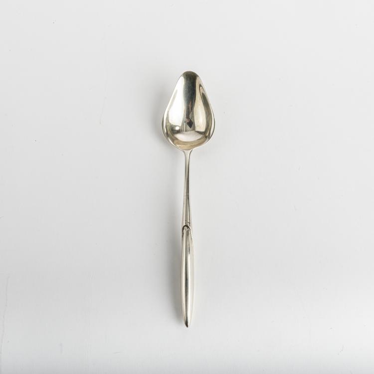 Hauptbild zu Objekt, Cream spoon 'Model I', 1903/04, Henry van de Velde, Koch & Bergfeld, Bremen, 156C 432