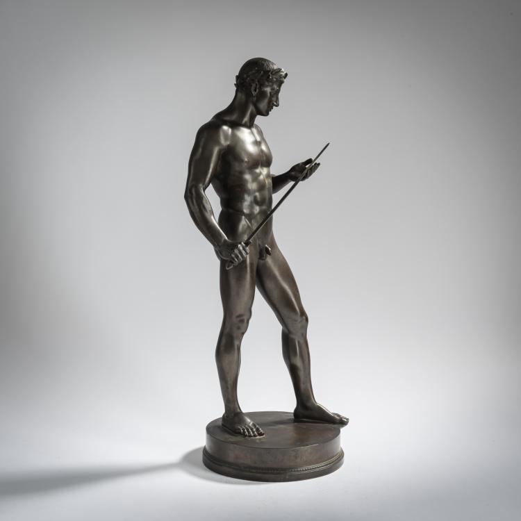 Bild 1 zu Objekt, 'Male nude examining a sword', c. 1900, Fritz Heinemann, Gladenbeck, Berlin, 156C 362