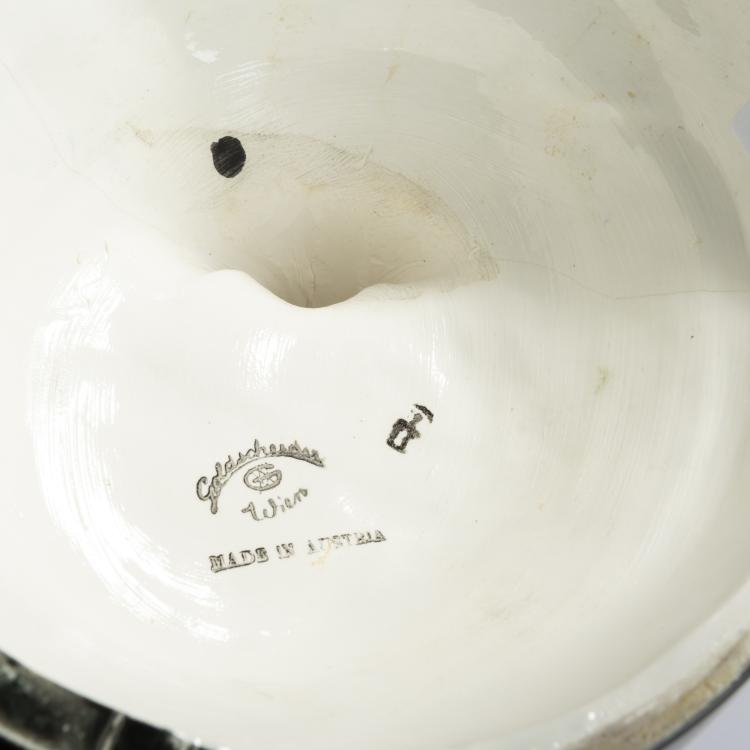 Bild 9 zu Objekt, Dancer in a feather costume, c. 1924/25, Paul Philippe, Goldscheider, Friedrich, Wien, 156D 815