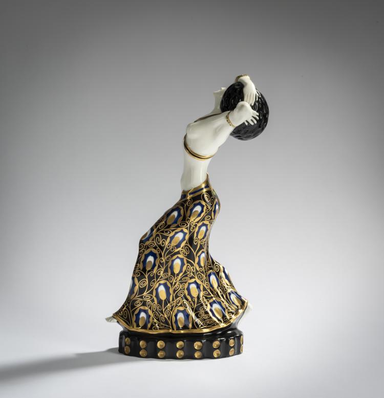 Bild 3 zu Objekt, Dancer, c. 1912, Karl Klaus, Wahliss, Ernst, Wien/Turn-Teplitz, 156D 844