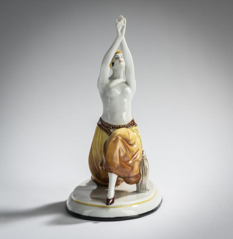 Bild 1 zu Objekt, Orientalische T&auml;nzerin, 1920er Jahre, Galluba & Hofmann, Ilmenau, 156D 710