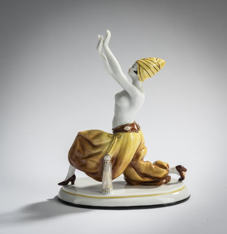 Bild 2 zu Objekt, Orientalische T&auml;nzerin, 1920er Jahre, Galluba & Hofmann, Ilmenau, 156D 710