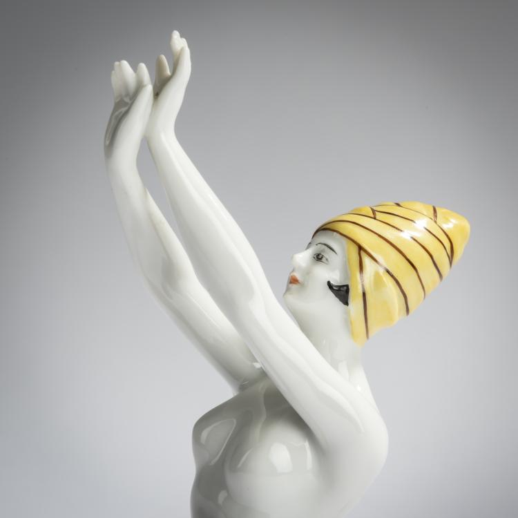 Bild 4 zu Objekt, Orientalische T&auml;nzerin, 1920er Jahre, Galluba & Hofmann, Ilmenau, 156D 710