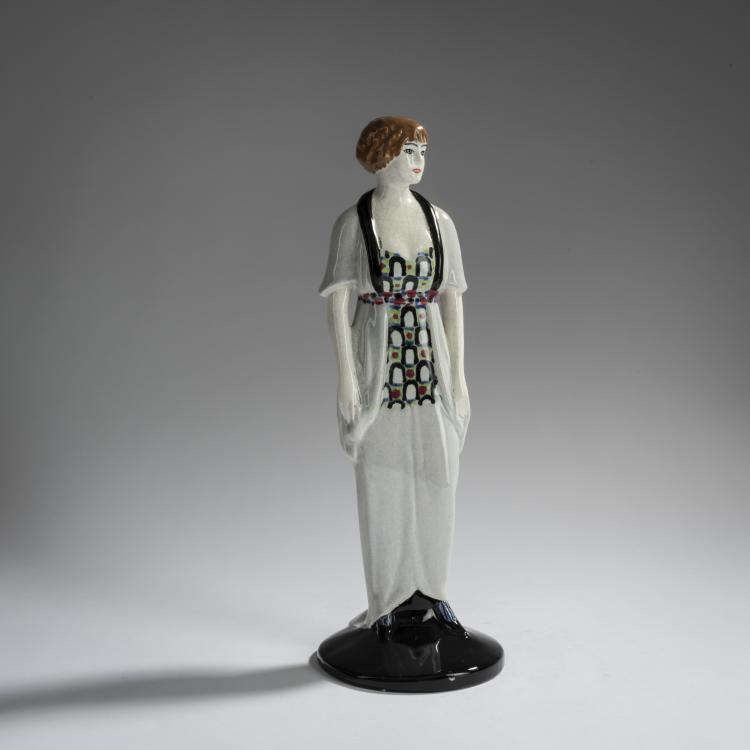 Hauptbild zu Objekt, Dame im Morgenkleid, 1913/14, Eduard Klablena, Langenzersdorfer Keramik, 156D 837