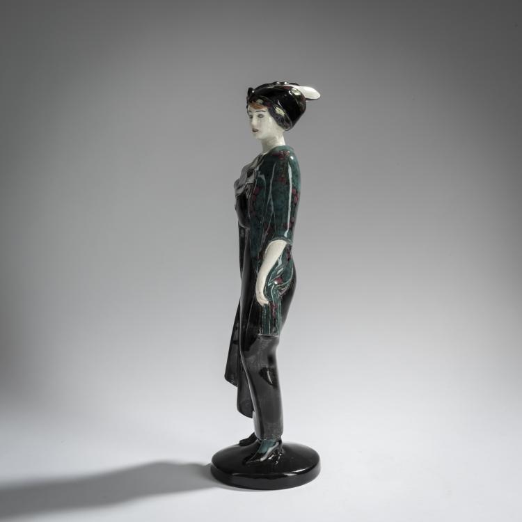 Bild 3 zu Objekt, Fashion lady, c. 1913, Eduard Klablena, Langenzersdorfer Keramik, 156D 839