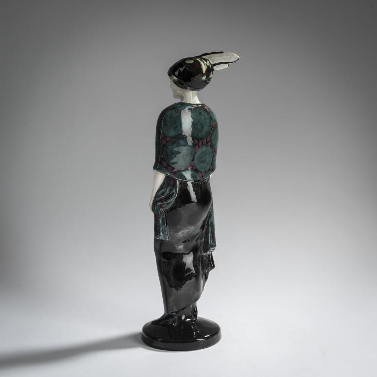 Bild 4 zu Objekt, Fashion lady, c. 1913, Eduard Klablena, Langenzersdorfer Keramik, 156D 839