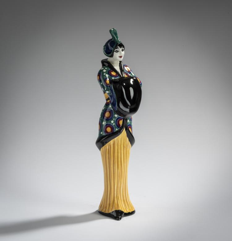 Hauptbild zu Objekt, Fashion lady, model for the German Werkbund exhibition, Cologne 1914, Annie Offterdinger, W&auml;chtersbacher Steingutfabrik, Schlierbach, 156D 789