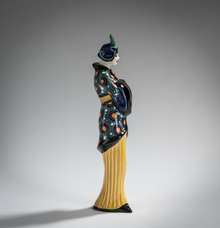 Bild 5 zu Objekt, Fashion lady, model for the German Werkbund exhibition, Cologne 1914, Annie Offterdinger, W&auml;chtersbacher Steingutfabrik, Schlierbach, 156D 789