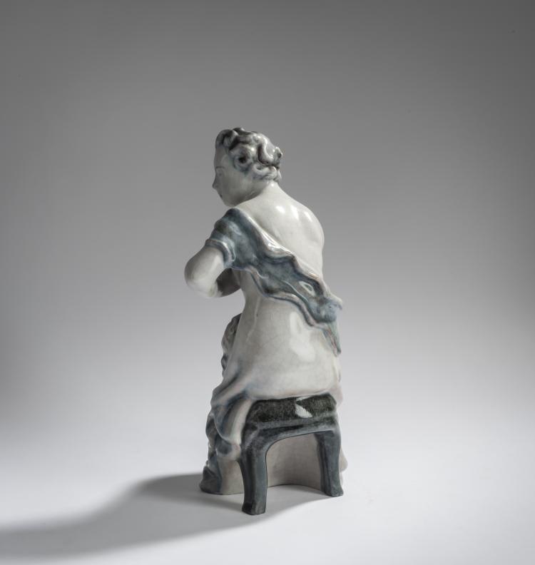 Bild 2 zu Objekt, Sitzende, 1920er Jahre, Karlsruhe, Majolika-Manufaktur, 156D 788