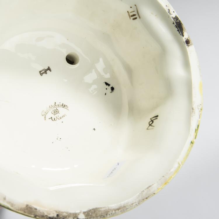 Bild 8 zu Objekt, T&auml;nzerin in Pose, um 1923, Josef Lorenzl, Goldscheider, Friedrich, Wien, 156D 812